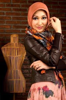 Indonesia Hijab Fashion: A Look Back - Indonesia Hijab Fashion: A Look Back -   13 style Simple indonesia ideas