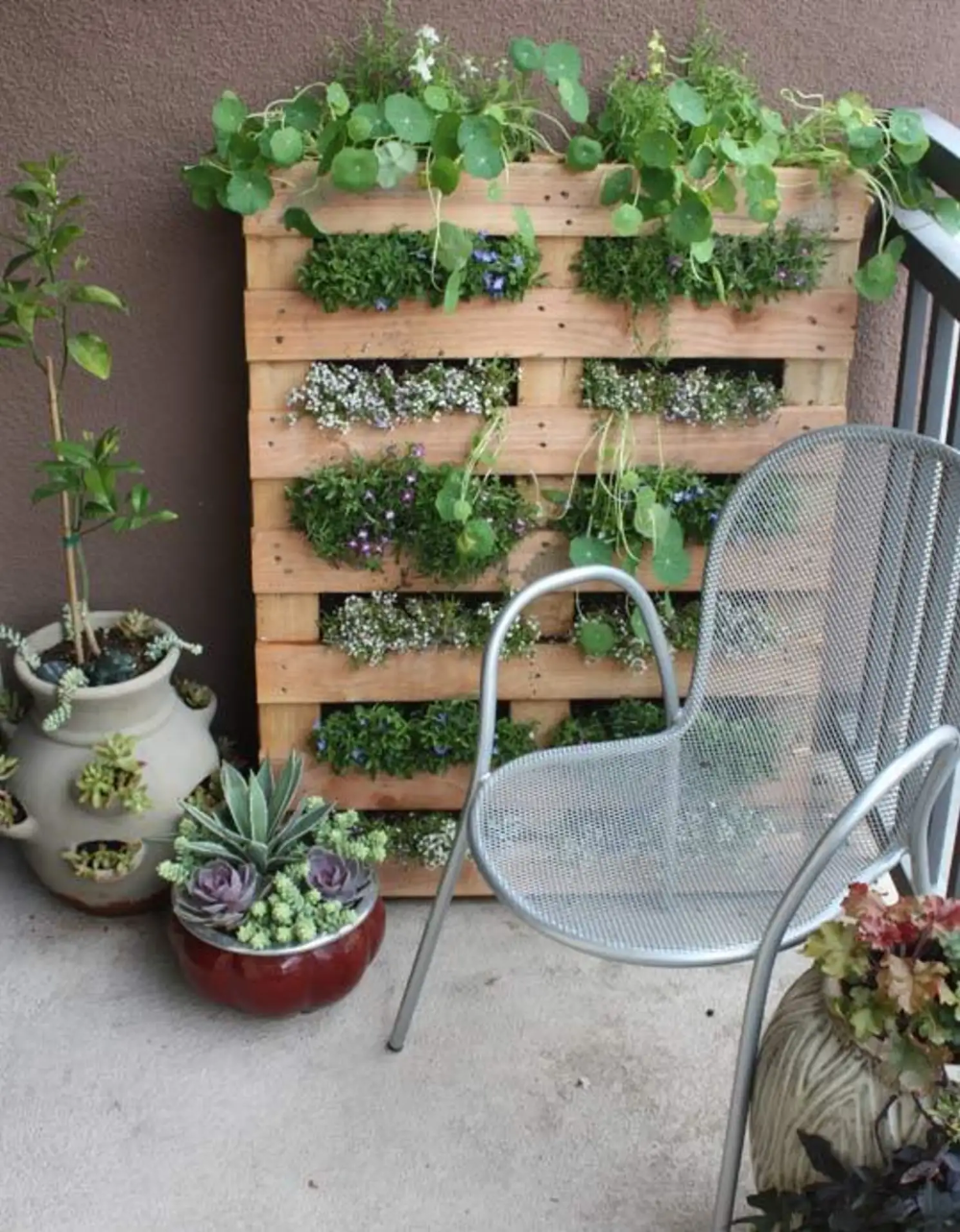 DIY Small Space Pallet Garden - DIY Small Space Pallet Garden -   16 diy Apartment patio ideas