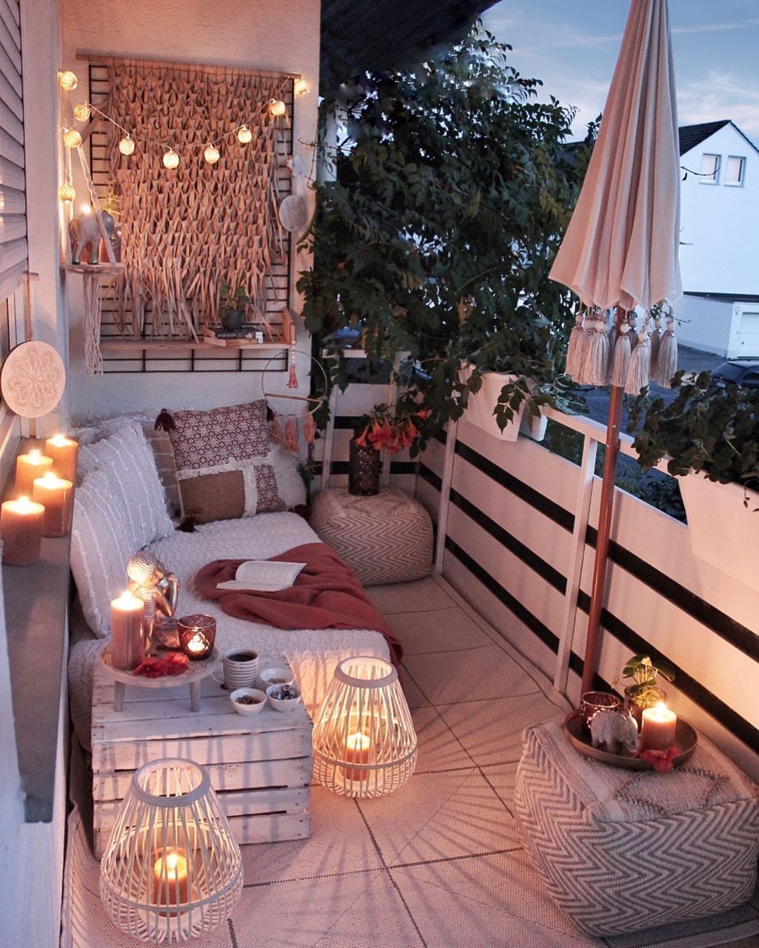 Outdoor Lighting Ideas to Make the Most of Your Space - Outdoor Lighting Ideas to Make the Most of Your Space -   16 diy Apartment patio ideas