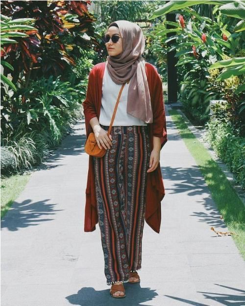 Colorful fashionable hijab outfits - Colorful fashionable hijab outfits -   16 style Hijab robe ideas