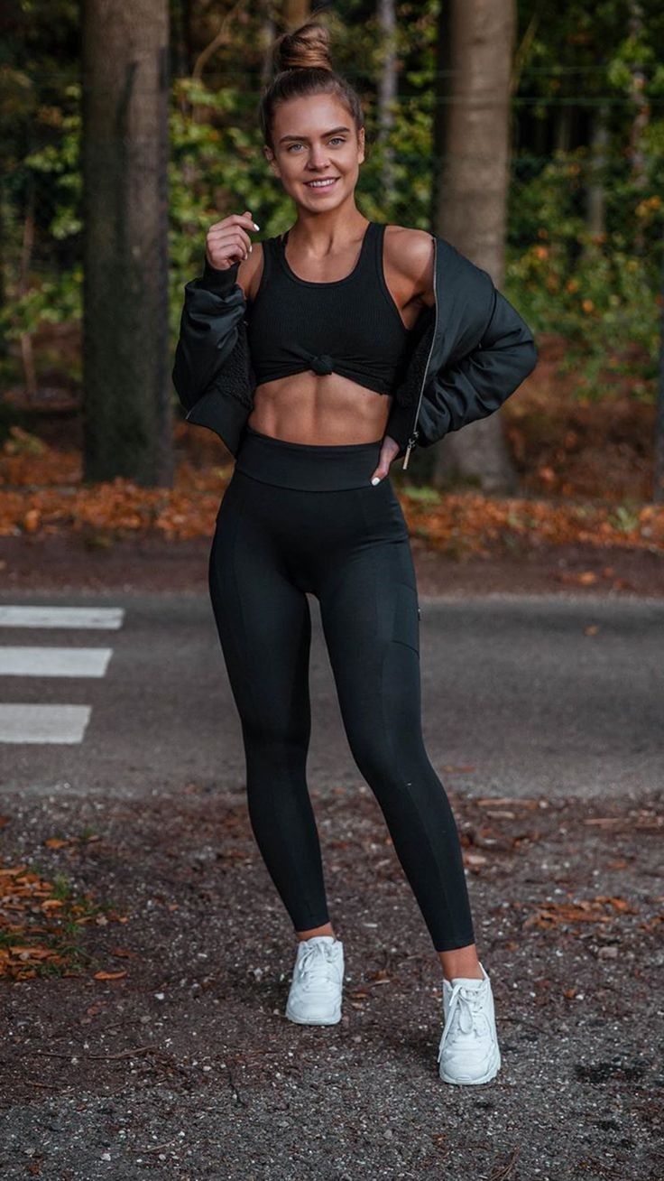 Killer Abs Workout ? Tips - Killer Abs Workout ? Tips -   17 fitness Mujer moda ideas