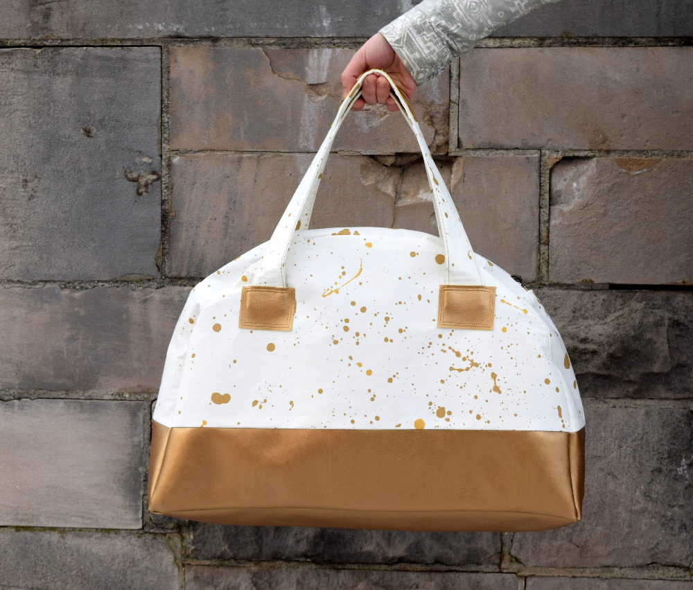 Weekender Duffle Bag Tutorial & Free Pattern - Weekender Duffle Bag Tutorial & Free Pattern -   18 diy Bag travel ideas