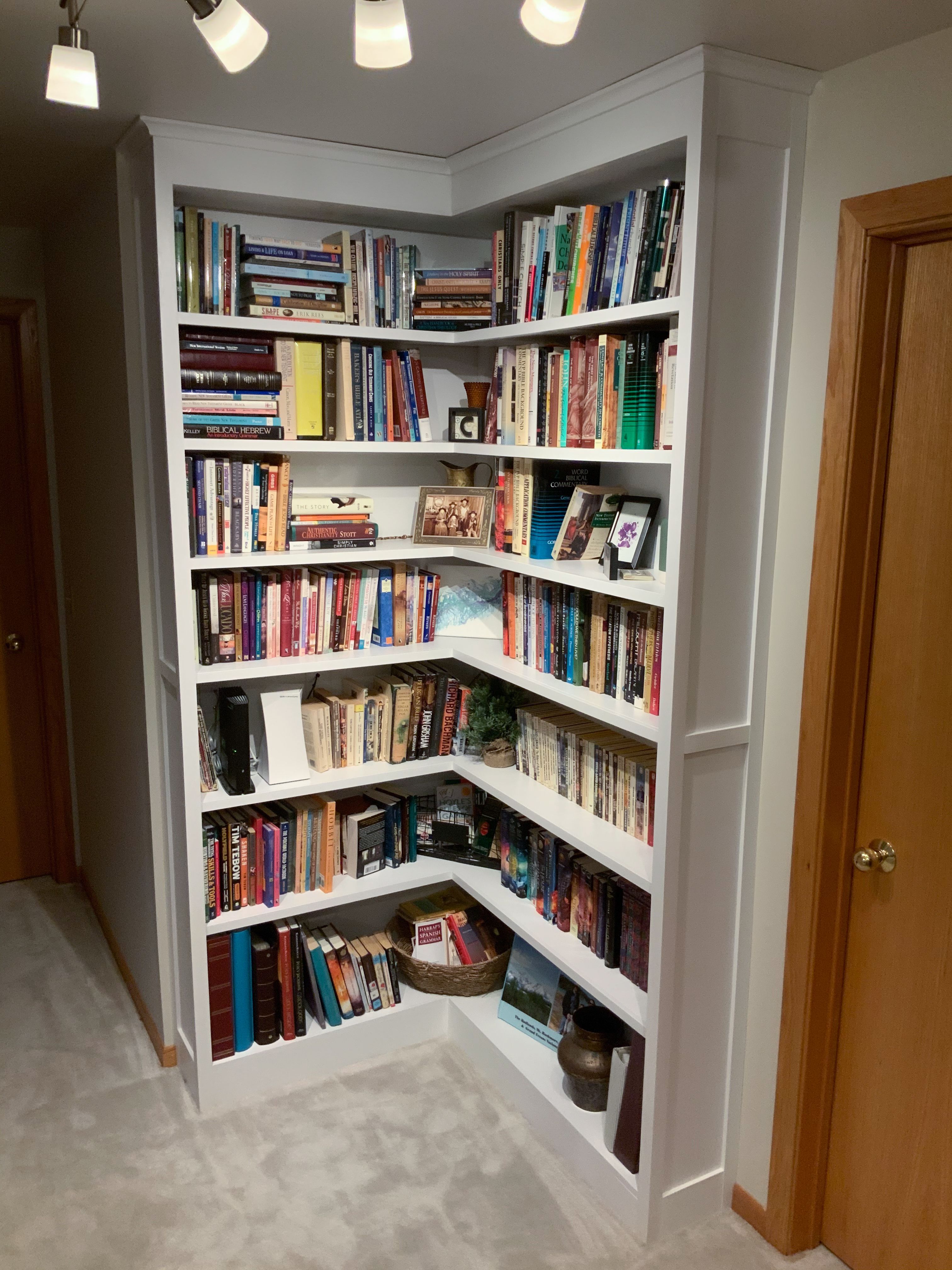 Built-in Corner Bookshelf with Open Corner - Built-in Corner Bookshelf with Open Corner -   19 diy Bookshelf corner ideas