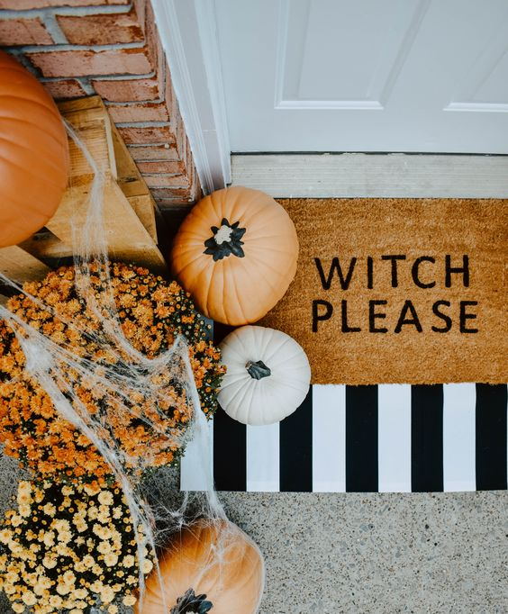 Lawn Ghosts for Halloween - Lawn Ghosts for Halloween -   19 diy Home Decor halloween ideas