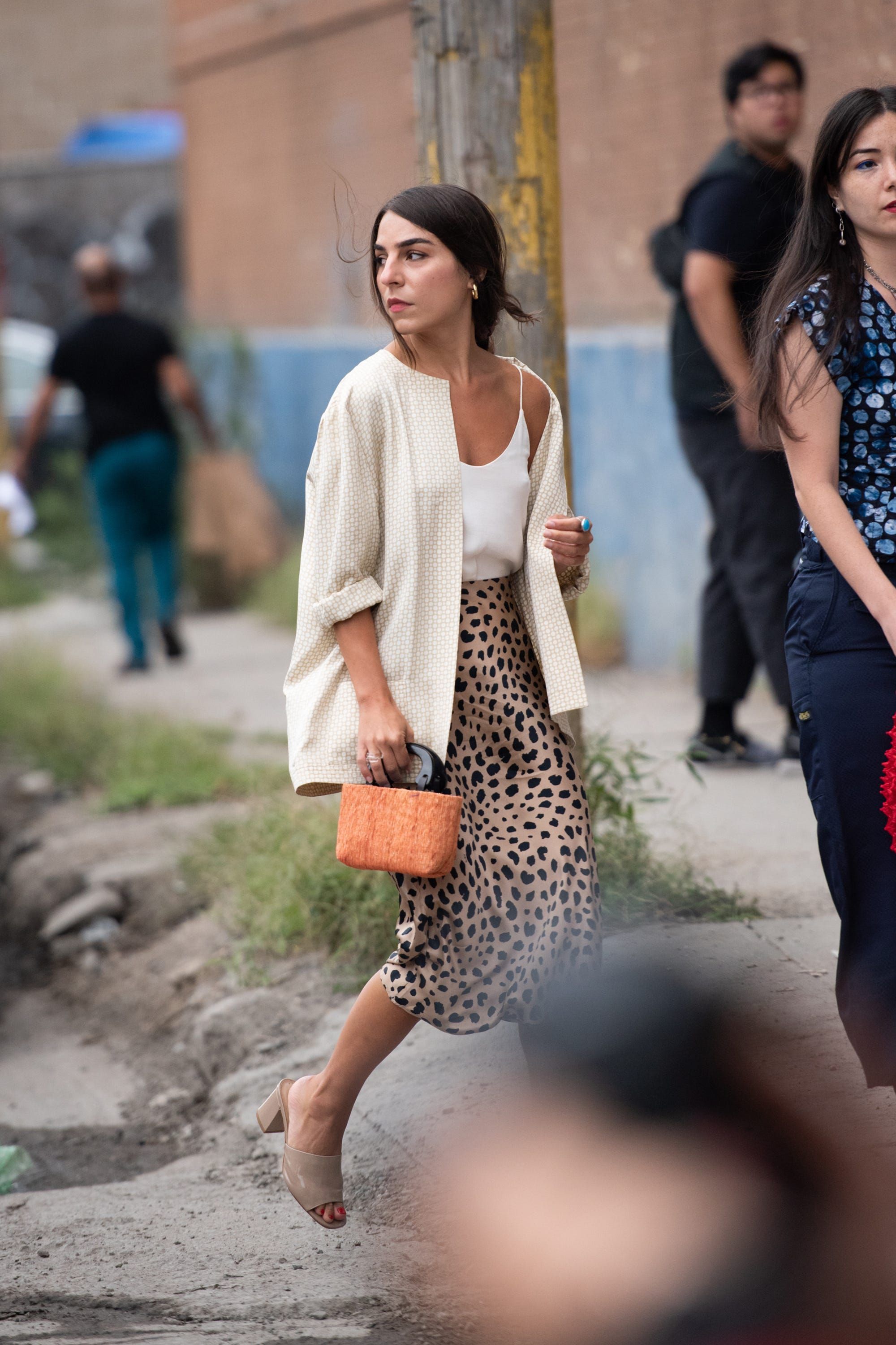 New York Fashion Week Street Style Is All About Looking — & Staying — Cool - New York Fashion Week Street Style Is All About Looking — & Staying — Cool -   19 new york style Summer ideas