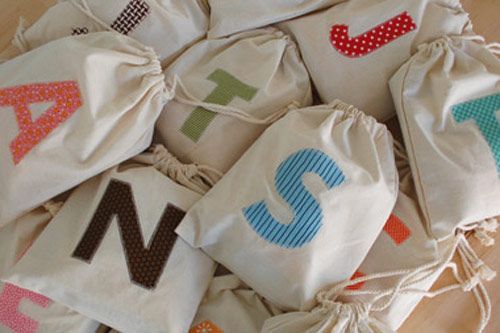 Easy Drawstring Gift Bag Tutorial - Easy Drawstring Gift Bag Tutorial -   18 diy Bag simple ideas