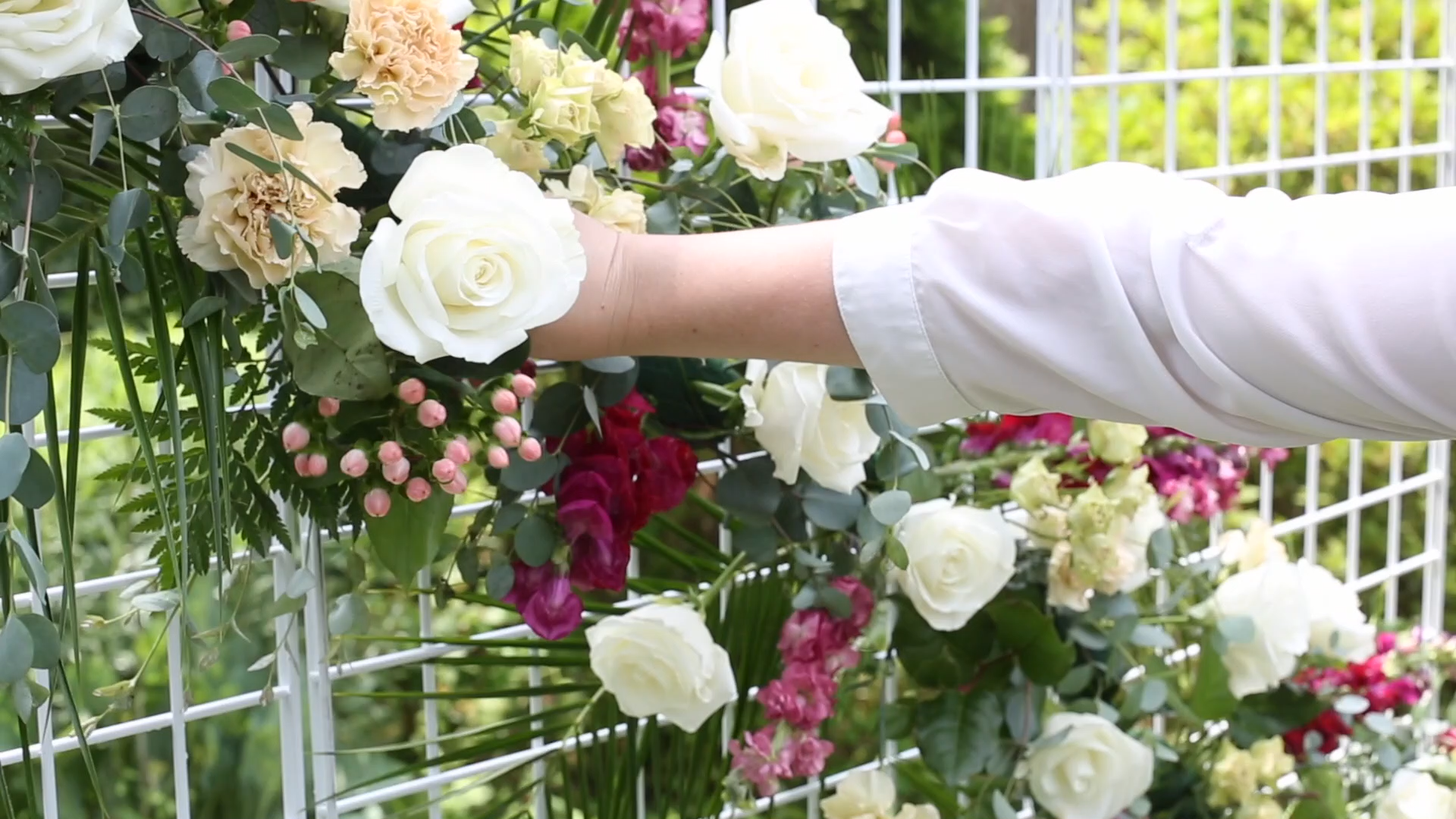 DIY Ceremony Flowers - DIY Ceremony Flowers -   18 diy Wedding backdrop ideas