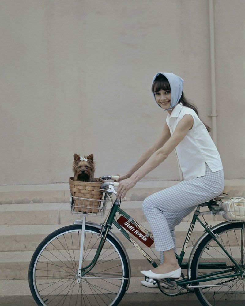 5 Forever Classic Ways to Wear Flats ? La Audrey Hepburn - 5 Forever Classic Ways to Wear Flats ? La Audrey Hepburn -   18 style Icons audrey hepburn ideas