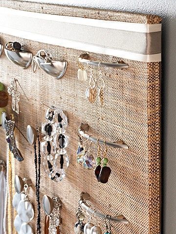Top 15 DIY Jewelry Storage Ideas - Top 15 DIY Jewelry Storage Ideas -   19 diy Jewelry hanger ideas