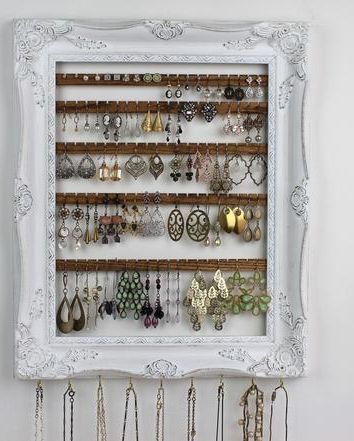 These Jewelry Storage Hacks Are Functional and Stylish - These Jewelry Storage Hacks Are Functional and Stylish -   19 diy Jewelry hanger ideas
