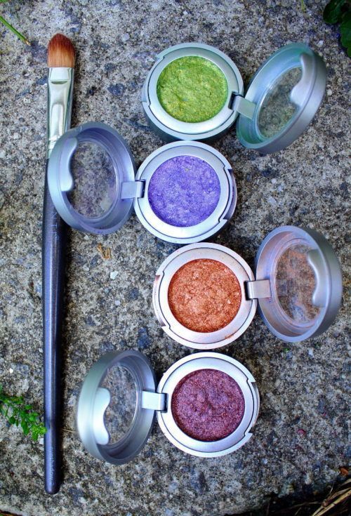DIY Pressed Eyeshadow: Four Color Recipes for Back to School - DIY Pressed Eyeshadow: Four Color Recipes for Back to School -   19 diy Makeup eyeshadow ideas