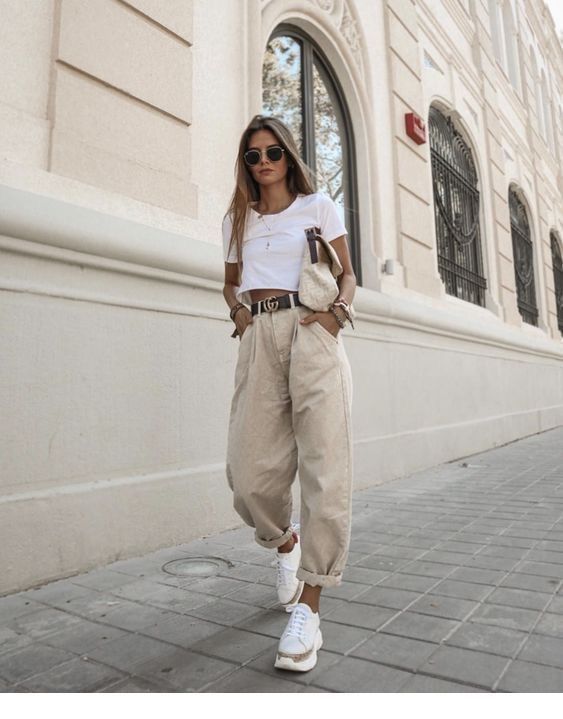 60+ WAYS TO LOOK CHIC STYLING THE DAD SHOE TREND - 60+ WAYS TO LOOK CHIC STYLING THE DAD SHOE TREND -   19 style Chic pantalon ideas