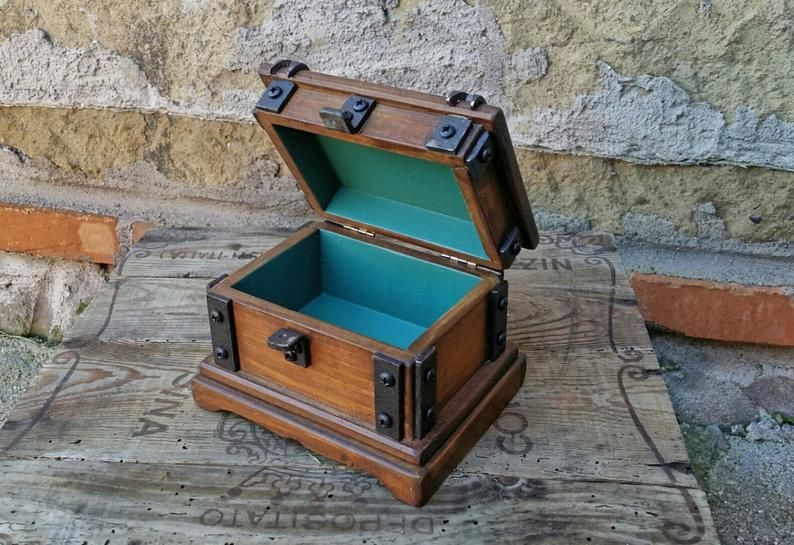 wood jewelry box , wood box for watch , reclaimed wood keepsake box. - wood jewelry box , wood box for watch , reclaimed wood keepsake box. -   16 beauty Box italia ideas