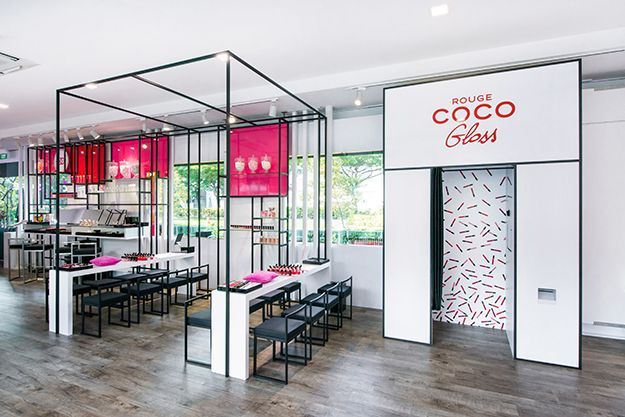 The Chanel Coco Caf? is the beauty destination on everyone's lips - The Chanel Coco Caf? is the beauty destination on everyone's lips -   18 beauty Bar pop up ideas
