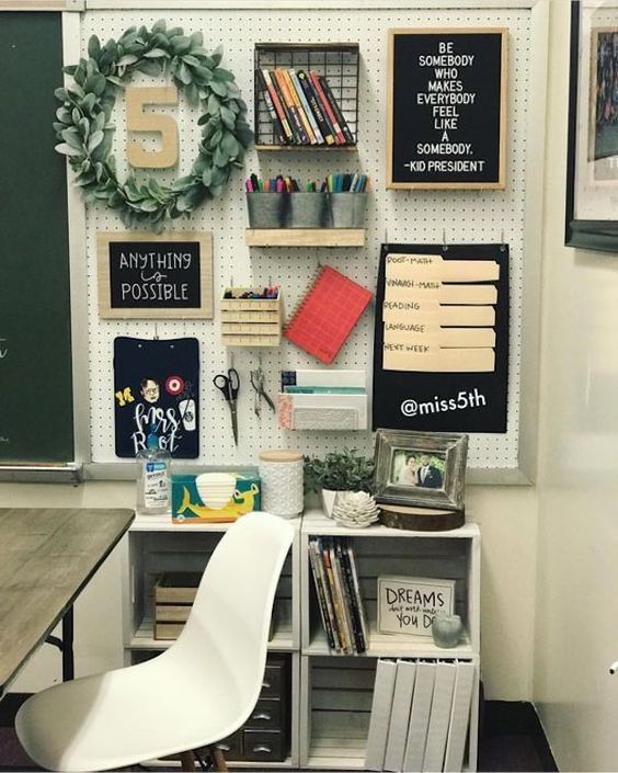 12+ Teachers Who Nailed It With Their DIY Classrooms - 12+ Teachers Who Nailed It With Their DIY Classrooms -   18 diy School Supplies for 6th grade ideas