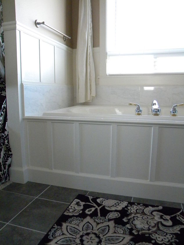 We Updated Our 90's Bathtub in One Weekend With Less Than $200. - We Updated Our 90's Bathtub in One Weekend With Less Than $200. -   19 diy Bathroom tub ideas