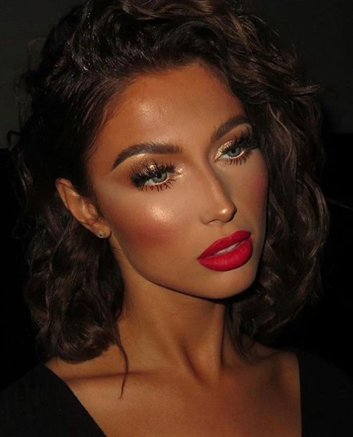 9 Ways to Reinvent the Classic Red Lipstick Makeup Look - 9 Ways to Reinvent the Classic Red Lipstick Makeup Look -   16 beauty Makeup red ideas