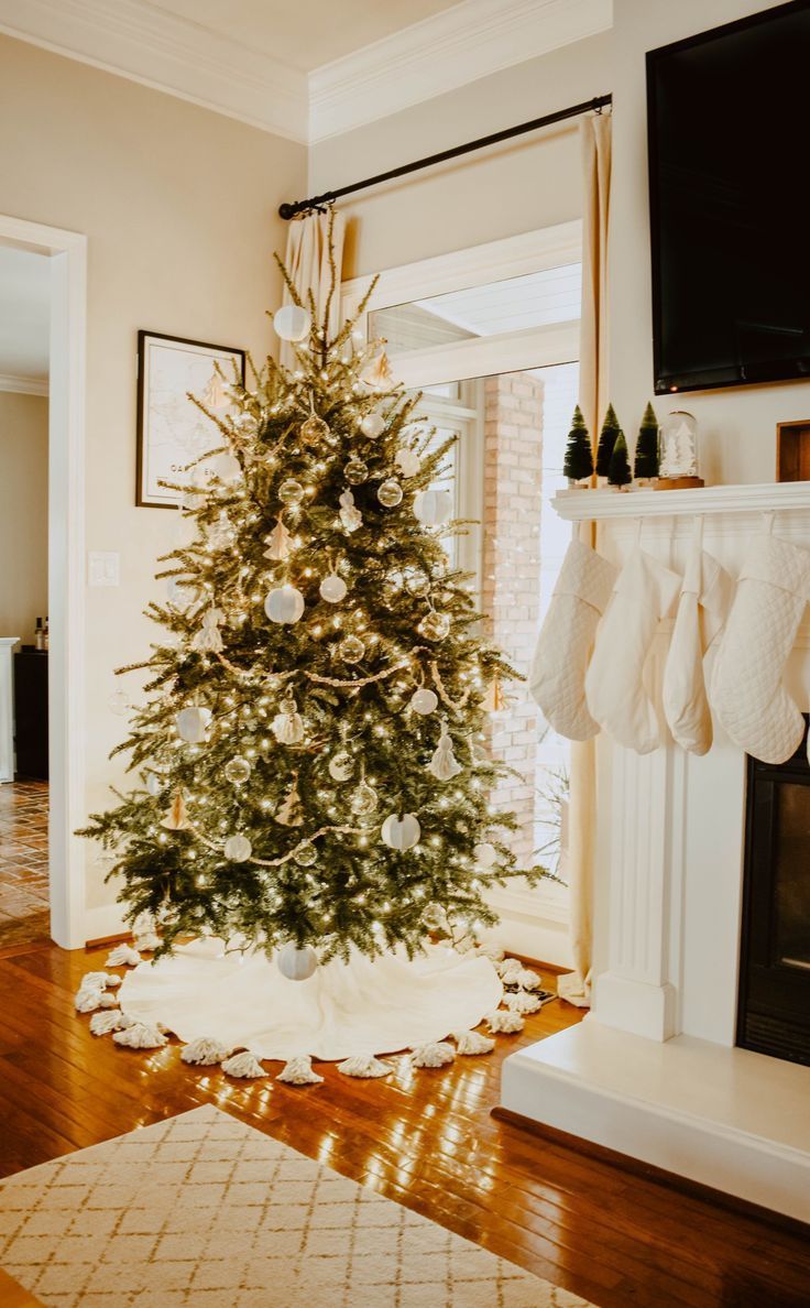 DIY Tasseled Tree Skirt for a Simple Christmas Tree - House On Longwood Lane - DIY Tasseled Tree Skirt for a Simple Christmas Tree - House On Longwood Lane -   18 christmas tree decorations diy ideas