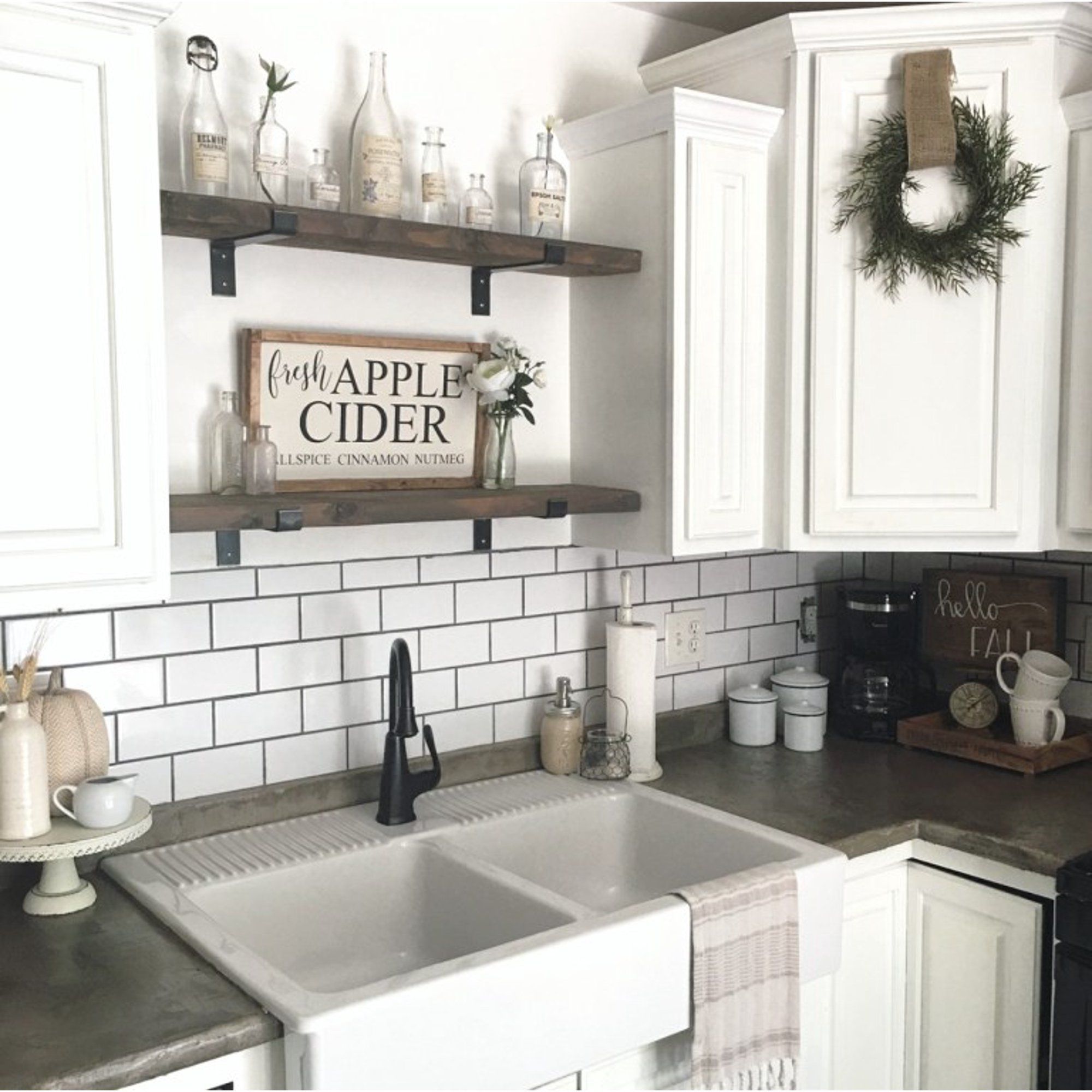 15 decorations above kitchen cabinets farmhouse ideas