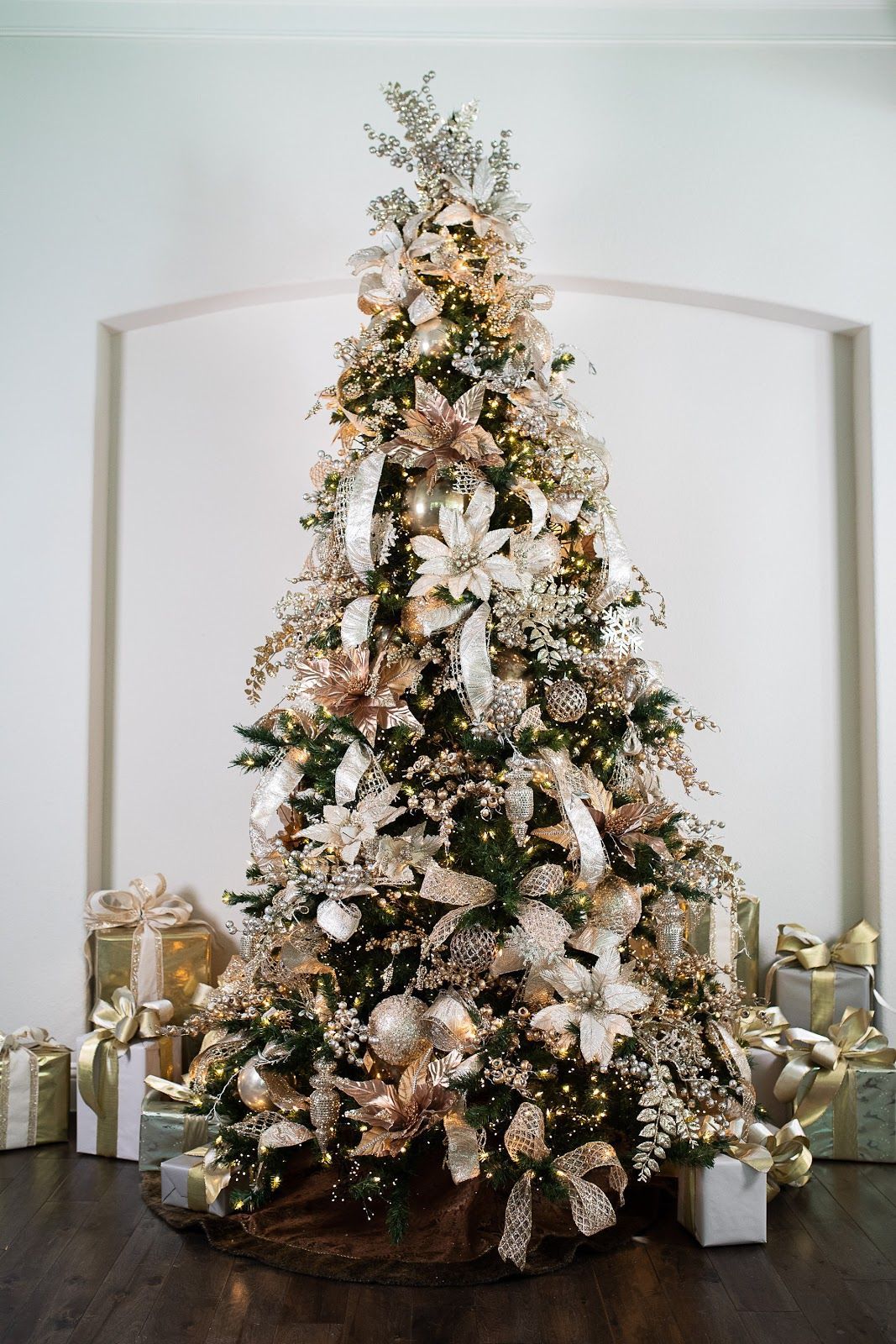 Top Trends in Christmas Home Decor for 2020 - Top Trends in Christmas Home Decor for 2020 -   17 christmas tree decor 2020 ideas