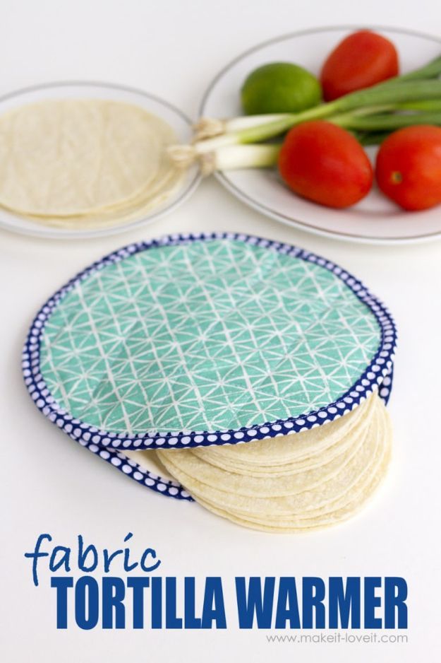 DIY Fabric Tortilla Warmer (…that's microwave safe!) - DIY Fabric Tortilla Warmer (…that's microwave safe!) -   17 fabric crafts to sell gift ideas