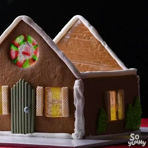 This is a gingerbread house of your dream. - This is a gingerbread house of your dream. -