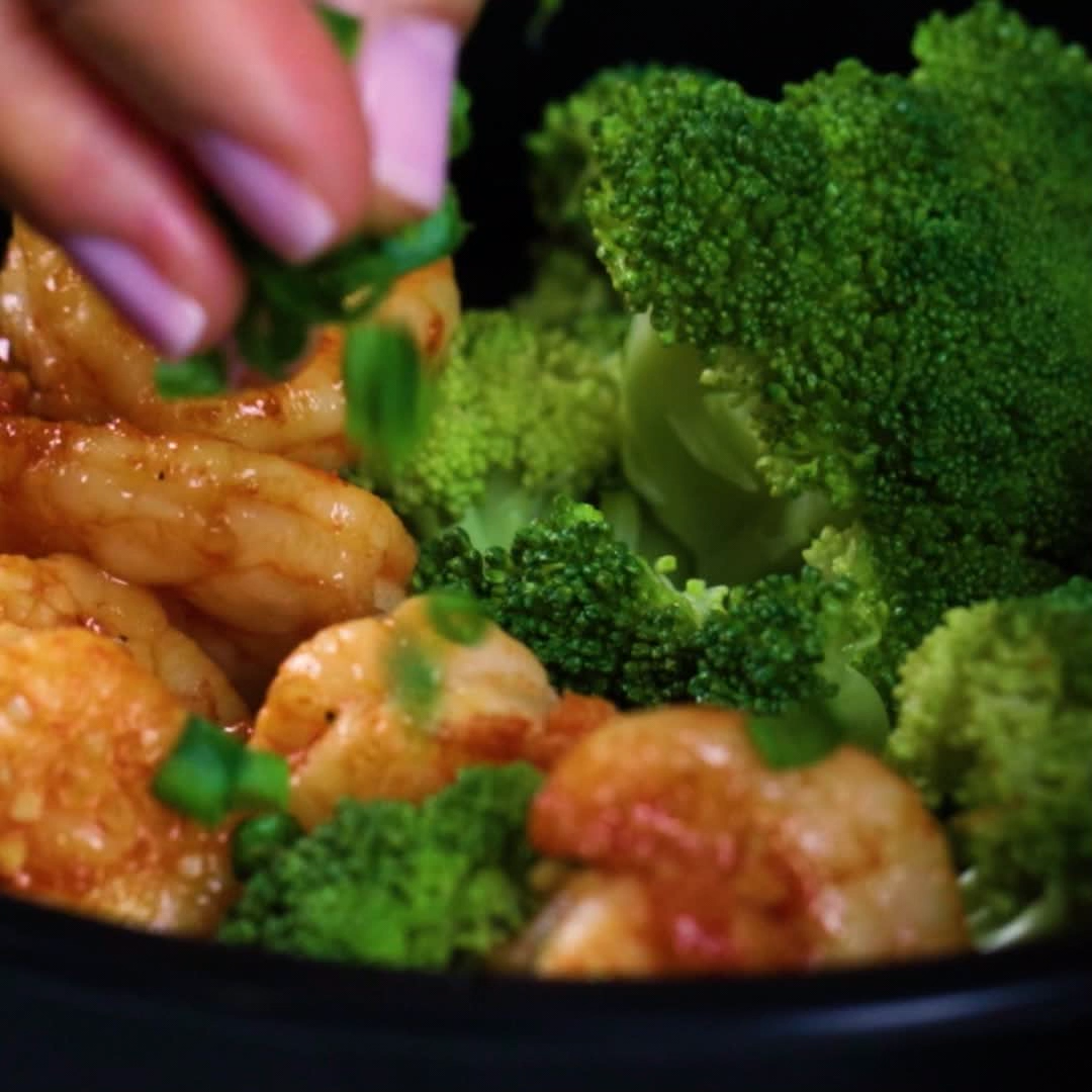 Sriracha Shrimp Meal Prep - Sriracha Shrimp Meal Prep -   25 meal prep recipes vegetarian videos ideas