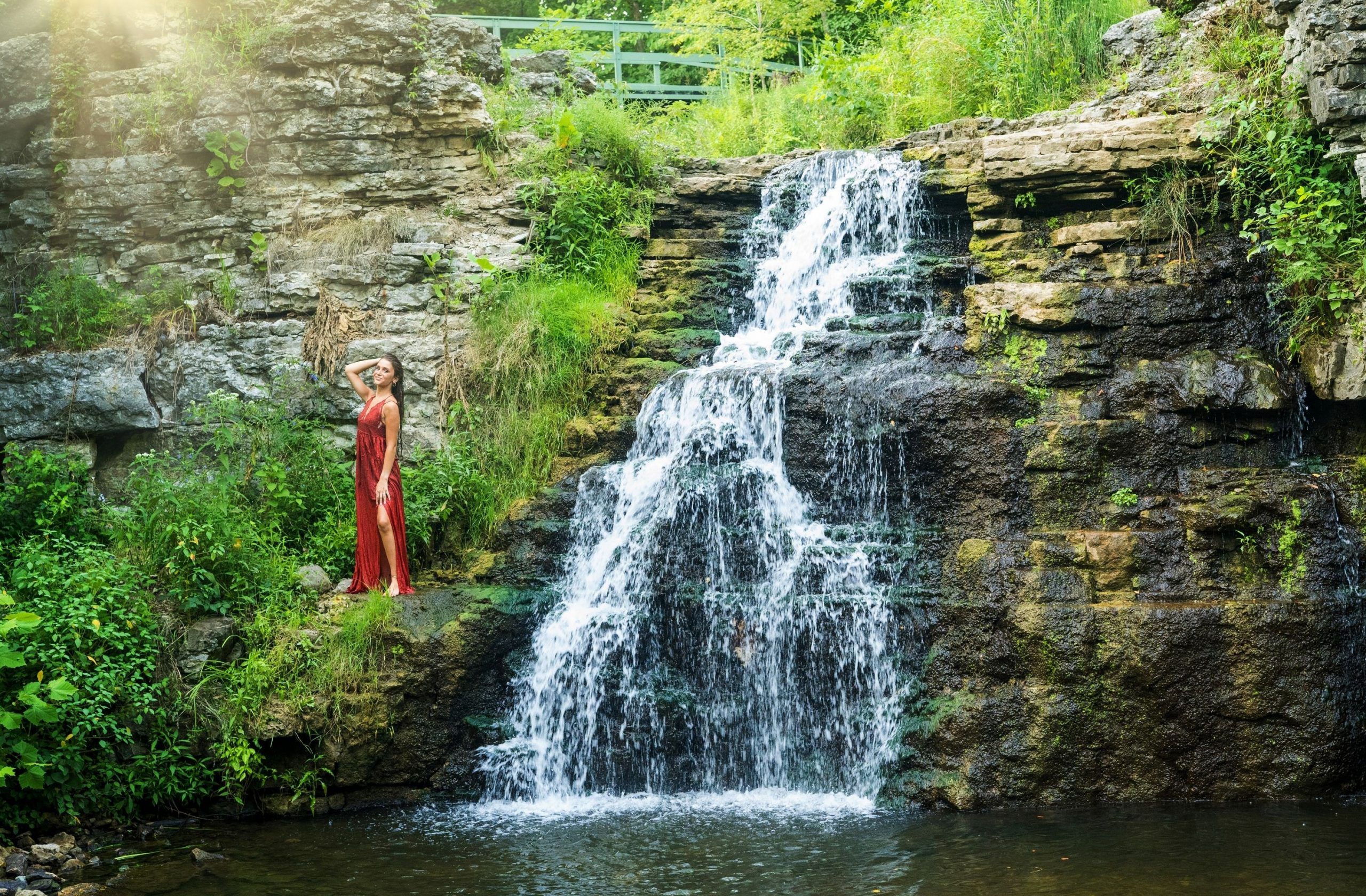 High School’s  Waterfall Senior Pictures